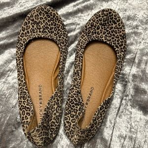 LUCKY BRAND LEOPARD PRINT BALLET FLATS